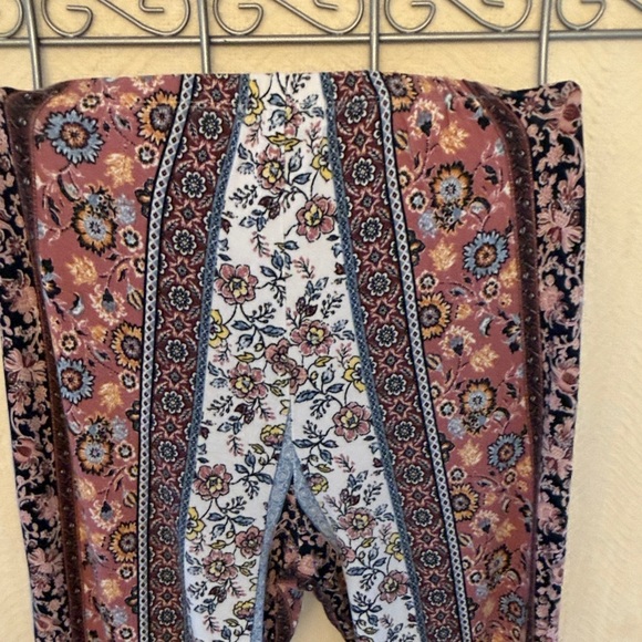 Floral Flare Pants with Red and Cream Accents - Picture 3 of 6